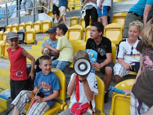 Jugendteams zu Gast im Harbig-Stadion